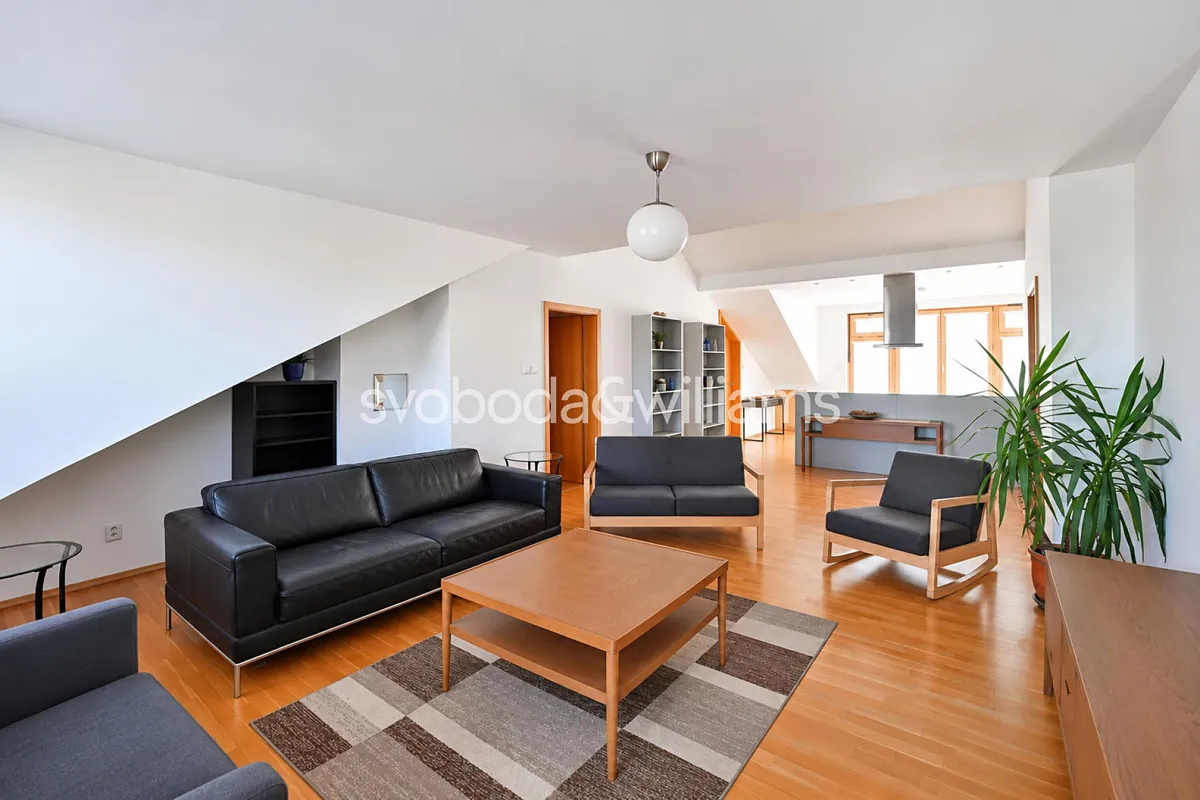 Pronájem bytu 4+kk 125 m²